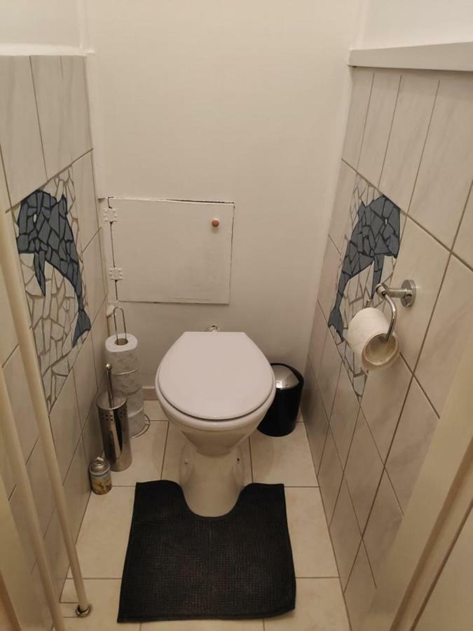 Апартаменти Koelcsey Apartman Сексард Екстер'єр фото